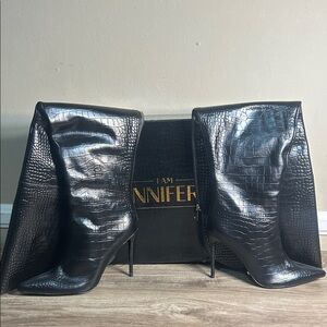 I Am Jennifer Le Thigh High Boots Size 41W= 10.5W Like New